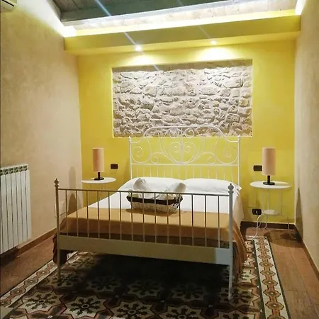 Bed and breakfast Antichi 4*